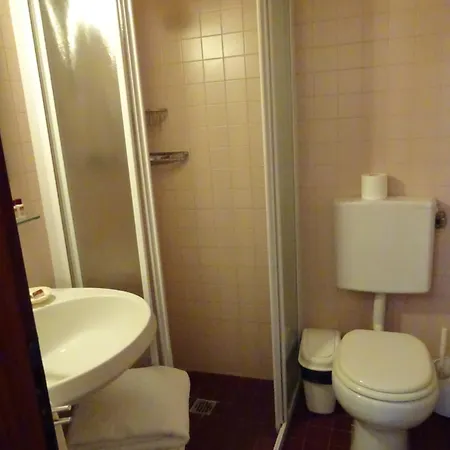 Minerva & Nettuno Di *